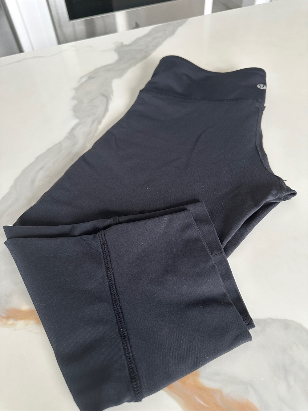lululemon athletica Kids Black Capri Leggings with Wide Waistband